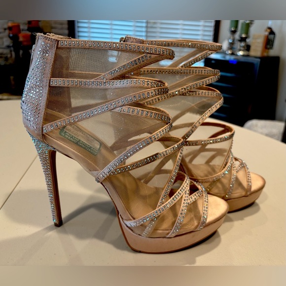 Steve Madden | ladies Dinora caged high heel shoe. Size: 11 - Picture 1 of 16